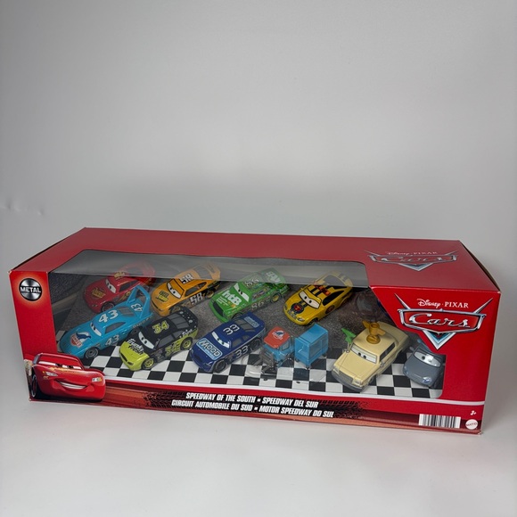 Disney Pixar Cars - Speedway of the South -‎ 11 Cars Metal TARGET exclusive 2021